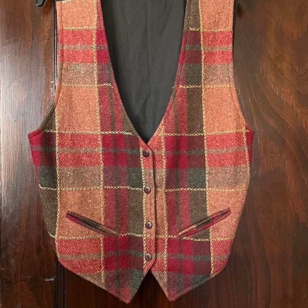 Vintage 80’s/ 90’s A.J. Wool Plaid Vest - Picture 2 of 6